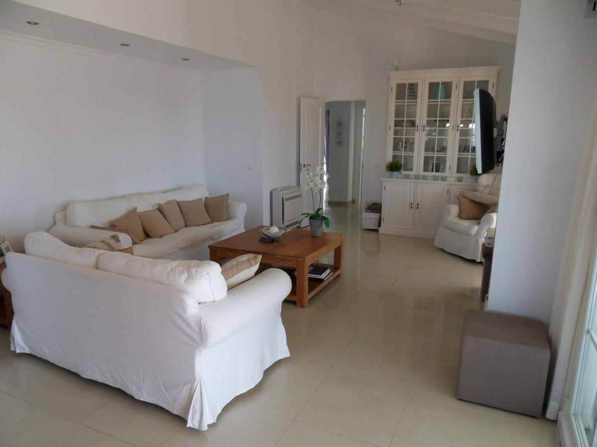 Villa Perla Blanca Sayalonga Exterior foto