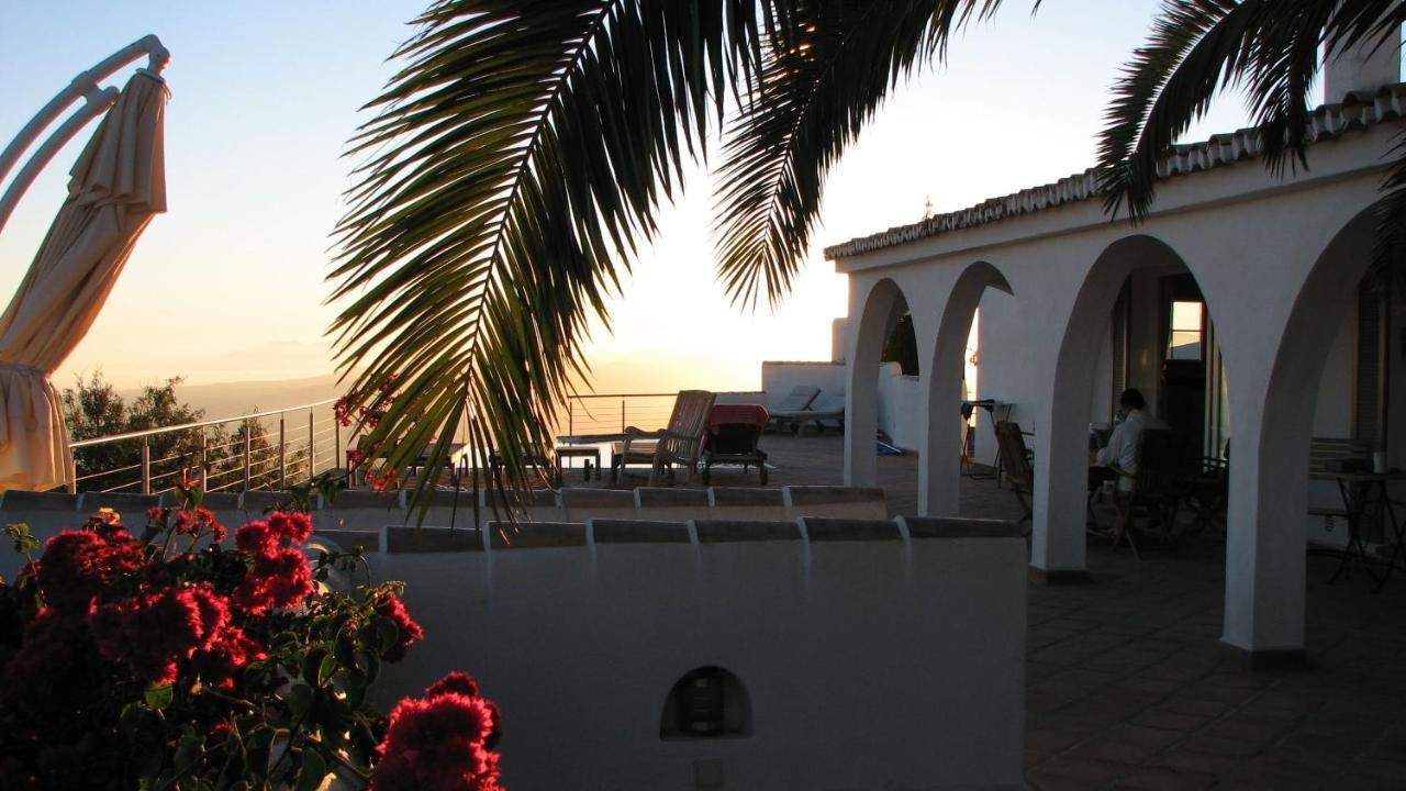 Villa Perla Blanca Sayalonga Exterior foto
